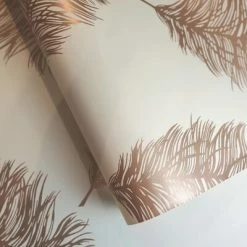 DUTCH WALLCOVERINGS Papier peint Fawning Feather Crème -Papiers peints Soldes image 3 437411